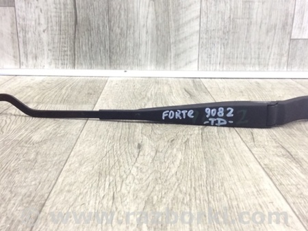 ФОТО Поводок дворника для KIA Forte TD (08-13) Киев