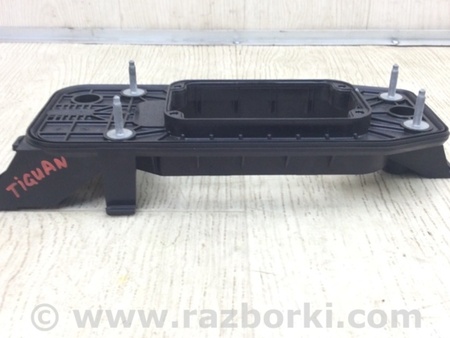 ФОТО Кронштейн для Volkswagen Tiguan (11-17) Киев