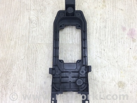 ФОТО Кронштейн для Volkswagen Tiguan (11-17) Киев