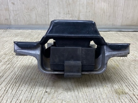 ФОТО Подушка для Volkswagen Tiguan (11-17) Киев