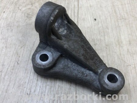 ФОТО Кронштейн крепления двигателя для Volkswagen Jetta USA (10-17) Киев
