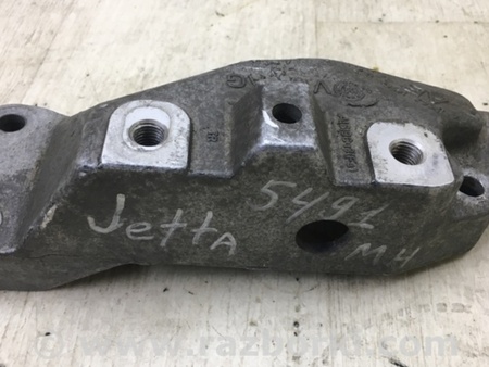ФОТО Кронштейн крепления КПП для Volkswagen Jetta USA (10-17) Киев