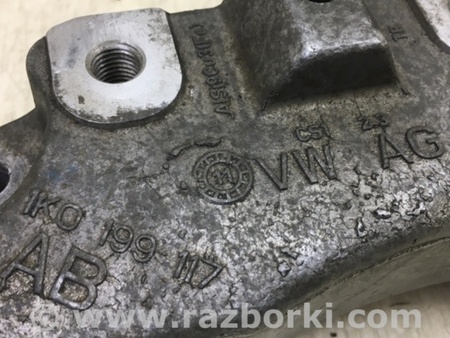 ФОТО Кронштейн крепления КПП для Volkswagen Jetta USA (10-17) Киев
