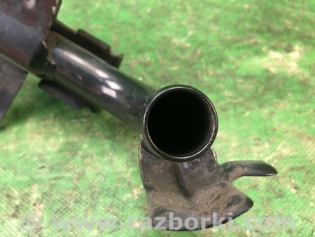 ФОТО Горловина бензобака для Nissan Juke (10-19) Киев