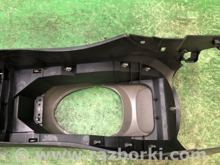 ФОТО Консоль центральная для Nissan Juke (10-19) Киев