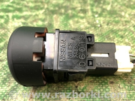 ФОТО Кнопка аварийки для Nissan Juke (10-19) Киев