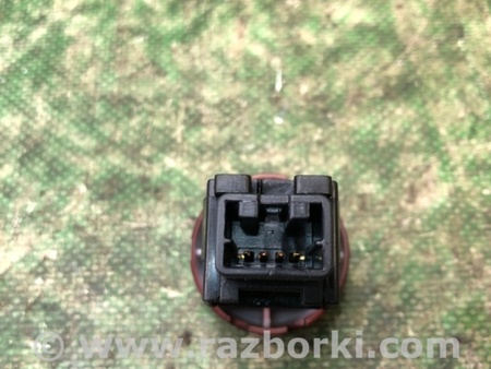 ФОТО Кнопка аварийки для Nissan Juke (10-19) Киев