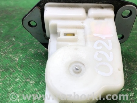 ФОТО Замок крышки багажника для Nissan Juke (10-19) Киев