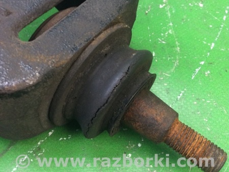 ФОТО Кулак поворотный для Dodge Avenger (07-14) Киев