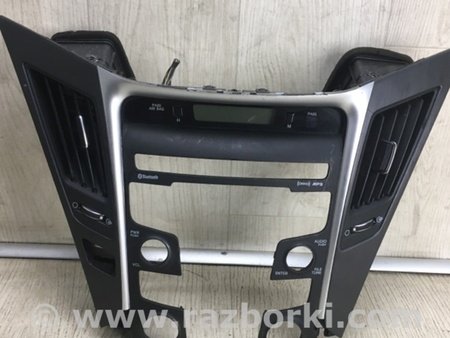 ФОТО Накладка торпедо под магнитолу для Hyundai Sonata YF (09.2009-03.2014) Киев
