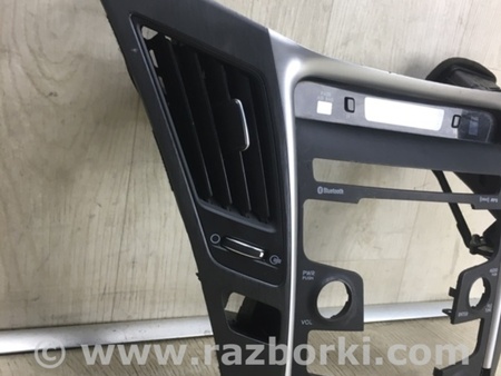 ФОТО Накладка торпедо под магнитолу для Hyundai Sonata YF (09.2009-03.2014) Киев