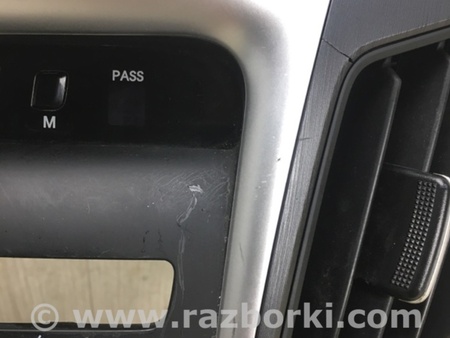 ФОТО Накладка торпедо под магнитолу для Hyundai Sonata YF (09.2009-03.2014) Киев