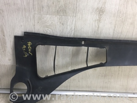 ФОТО Пластик под лобовое стекло (Жабо) для Ford Focus 3 (01.2010 - 03.2018) Киев