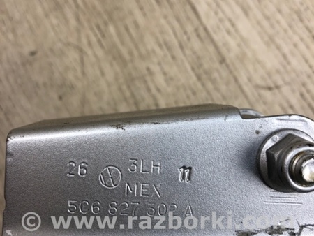 ФОТО Петля крышки багажника для Volkswagen Jetta USA (10-17) Киев