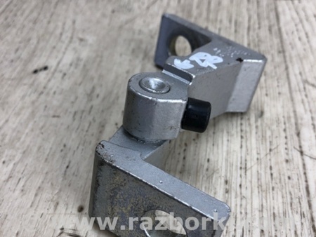 ФОТО Петля двери нижняя для Volkswagen Jetta USA (10-17) Киев