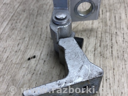 ФОТО Петля двери нижняя для Volkswagen Jetta USA (10-17) Киев