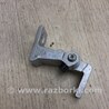 Петля двери верхняя Volkswagen Jetta USA (10-17)