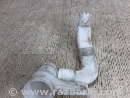 ФОТО Горловина бачка стеклоомывателя для Volkswagen Jetta USA (10-17) Киев