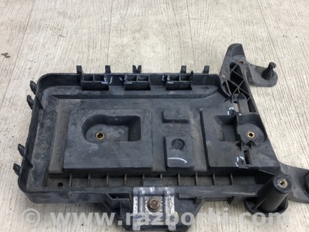 ФОТО Полка аккумулятора для Volkswagen Jetta USA (10-17) Киев