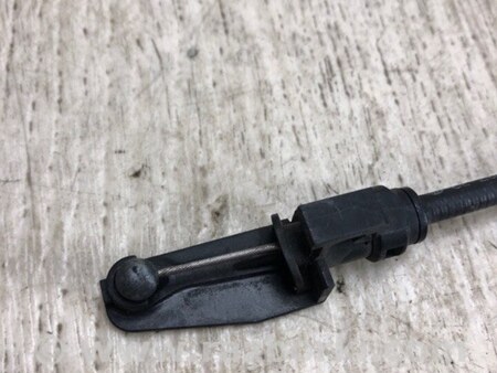 ФОТО Трос замка капота для Volkswagen Jetta USA (10-17) Киев