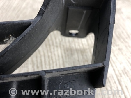 ФОТО Кронштейн бампера переднего для Volkswagen Jetta USA (10-17) Киев