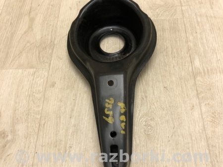ФОТО Рычаг задний нижний поперечный для Ford Focus 3 (01.2010 - 03.2018) Киев