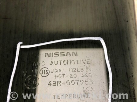 ФОТО Стекло двери для Nissan Juke (10-19) Киев