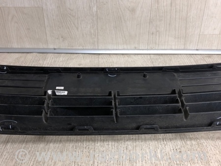 ФОТО Решетка переднего бампера для Ford Focus 3 (01.2010 - 03.2018) Киев