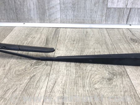 ФОТО Поводок дворника для Subaru Legacy BM Киев