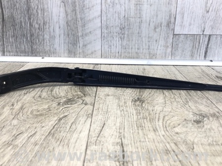 ФОТО Поводок дворника для Subaru Legacy BM Киев