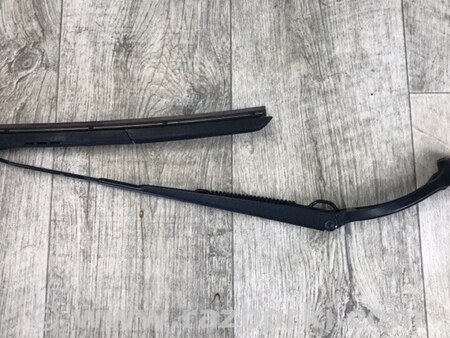 ФОТО Поводок дворника для Subaru Legacy BM Киев