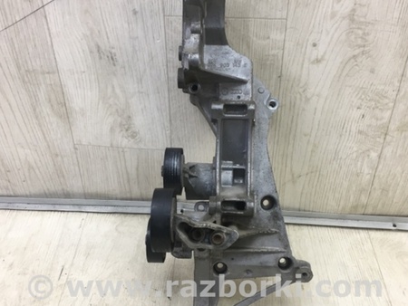 ФОТО Кронштейн натяжного ролика для Volkswagen Jetta USA (10-17) Киев