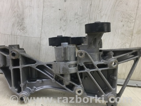 ФОТО Кронштейн натяжного ролика для Volkswagen Jetta USA (10-17) Киев
