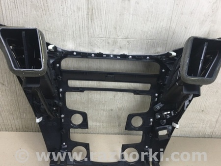 ФОТО Накладка торпедо под магнитолу для Hyundai Sonata YF (09.2009-03.2014) Киев