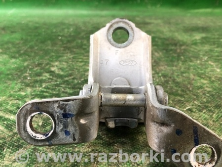 ФОТО Петля двери нижняя для Ford Fiesta Mk6 (2008-2017) Киев