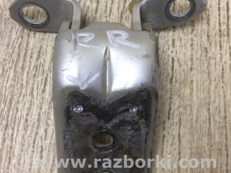 ФОТО Петля двери нижняя для Nissan Sentra B16 Киев