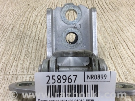 ФОТО Петля двери верхняя для Nissan Sentra B16 Киев