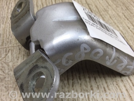 ФОТО Петля двери верхняя для Nissan Sentra B16 Киев