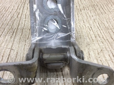 ФОТО Петля двери верхняя для Nissan Sentra B16 Киев