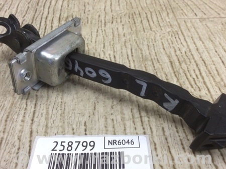 ФОТО Ограничитель двери для Mazda 3 BL (2009-2013) (II) Киев