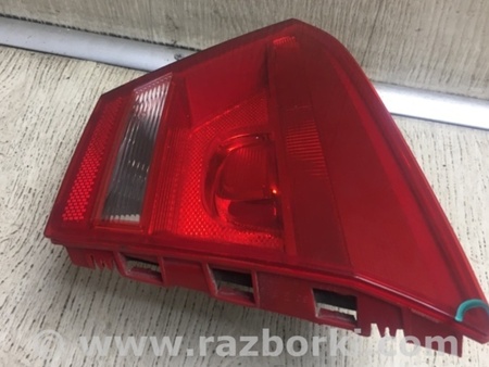 ФОТО Фонарь задний внутренний для Volkswagen Passat B7 (09.2010-06.2015) Киев