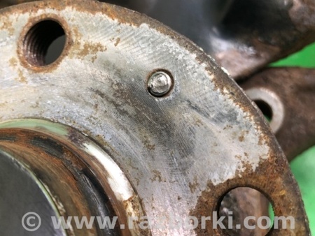 ФОТО Цапфа для Volkswagen Passat B7 (09.2010-06.2015) Киев