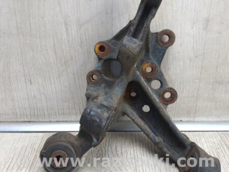 ФОТО Цапфа для Toyota Camry 50 XV50 (08.2011-11.2014) Киев