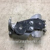 Ролик сдвижной двери средний Toyota Sienna (11-16)