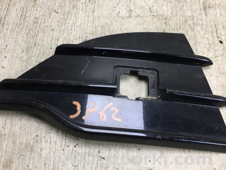 ФОТО Накладка противотуманной фары для Ford Escape 3 (01.2012-12.2018) Киев
