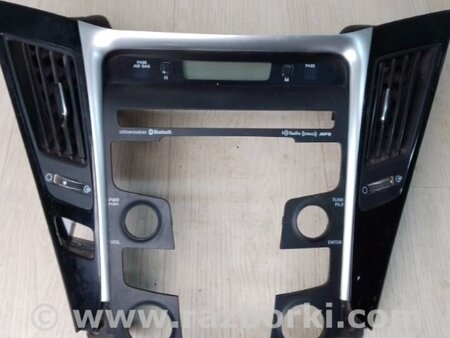 ФОТО Накладка торпедо под магнитолу для Hyundai Sonata YF (09.2009-03.2014) Киев