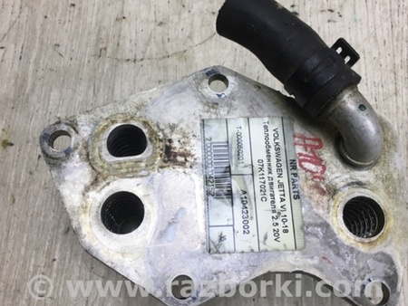 ФОТО Теплообменник двигателя для Volkswagen Jetta USA (10-17) Киев