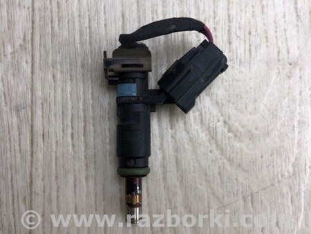 ФОТО Форсунка топливная для Volkswagen Passat B7 (09.2010-06.2015) Киев