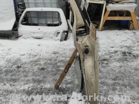 ФОТО Четверть кузова задняя для Toyota Sienna (11-16) Киев