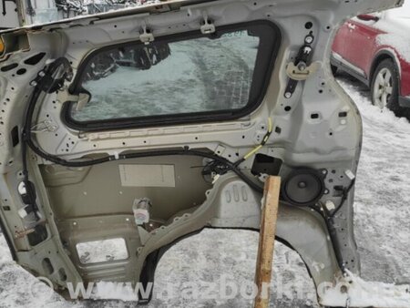 ФОТО Четверть кузова задняя для Toyota Sienna (11-16) Киев